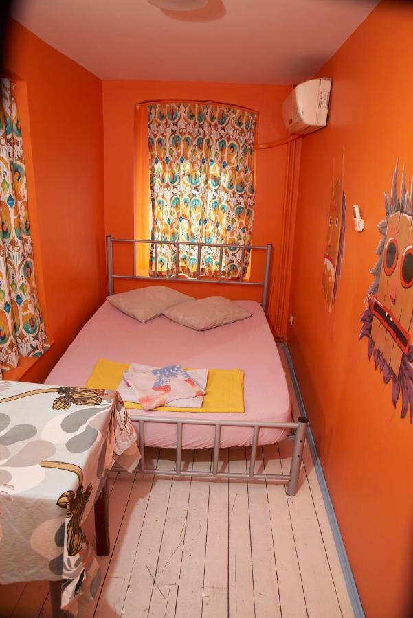 Chillout Lya Hostel & Lounge อิสตันบูล ภายนอก รูปภาพ