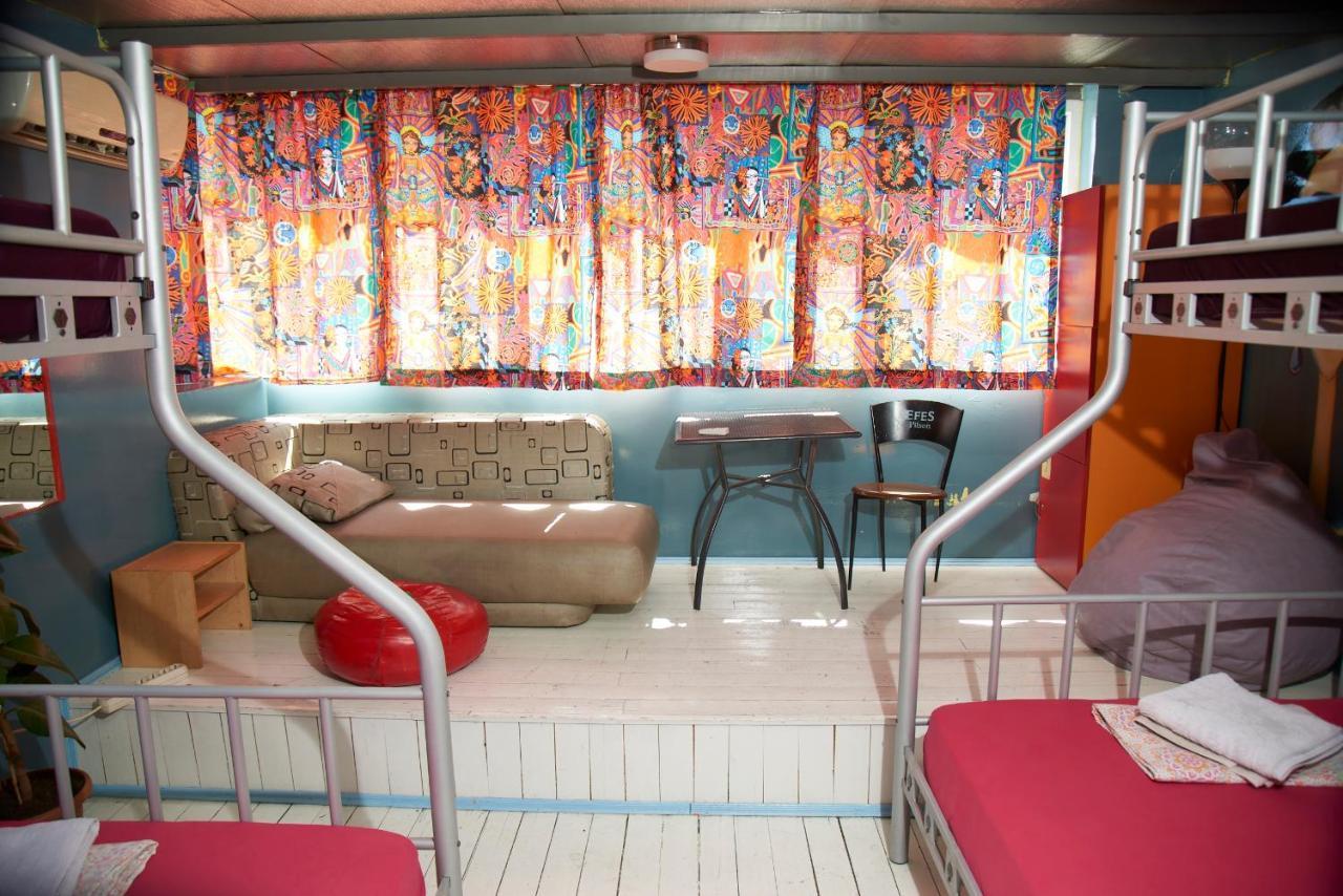 Chillout Lya Hostel & Lounge อิสตันบูล ภายนอก รูปภาพ