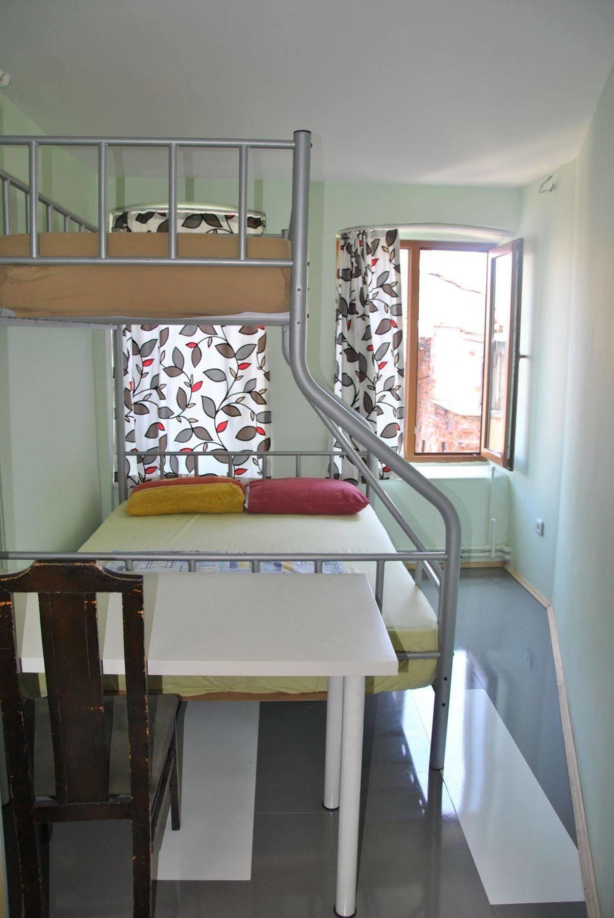 Chillout Lya Hostel & Lounge อิสตันบูล ภายนอก รูปภาพ