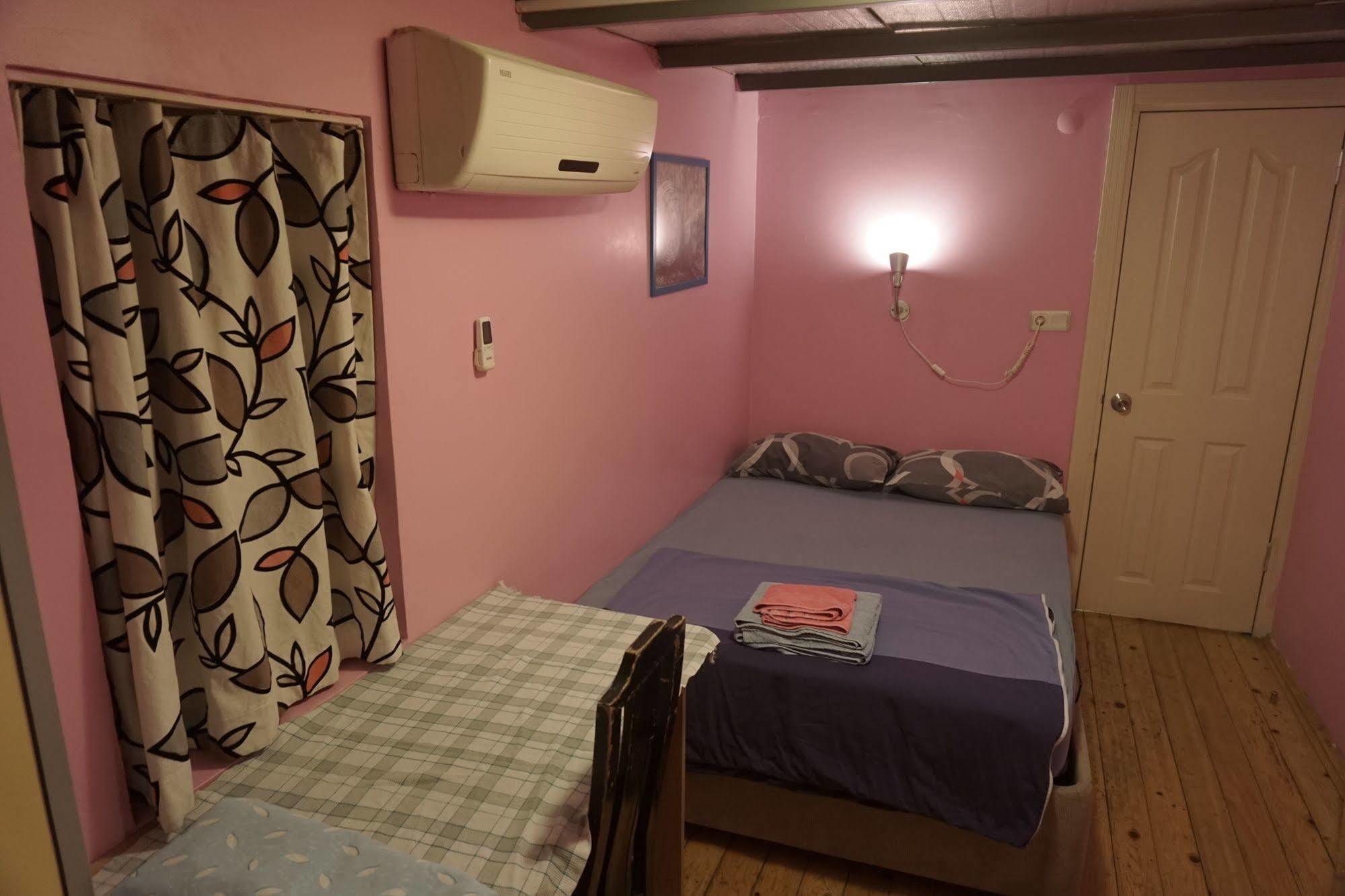 Chillout Lya Hostel & Lounge อิสตันบูล ภายนอก รูปภาพ